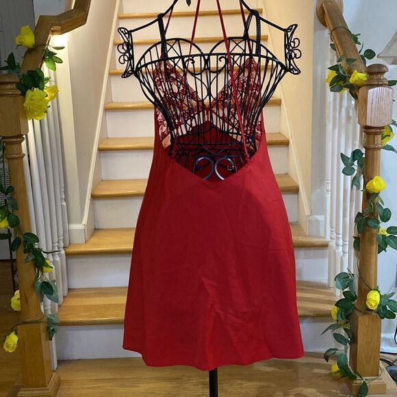 ✨Victoria’s Secret Red Lingerie Low Back Laced Cups Chemise Slip Nightie❤️ ✨ - Picture 6 of 11